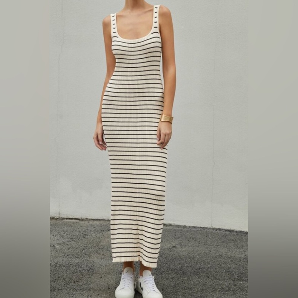 Blu Pepper stretchy knit striped maxi dress, size M.